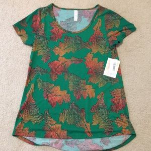 LuLaRoe XS Classic T NWT
